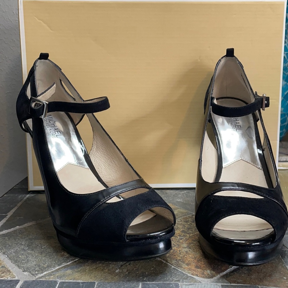 Michael Kors Benton Mary Jane Suede/Patent Heels